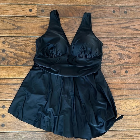 torrid Other - Torrid asymmetrical hem black skirted swimsuit size 2x